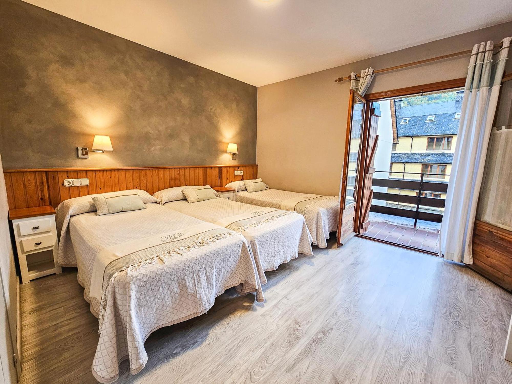 Casa Morlans 3000 Hotel 2*